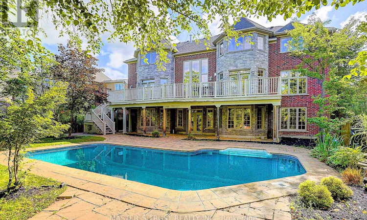 122 Angus Glen Boulevard