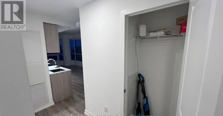 4702-395 Bloor Street E, Toronto, ON, M4W 1H7 - 9