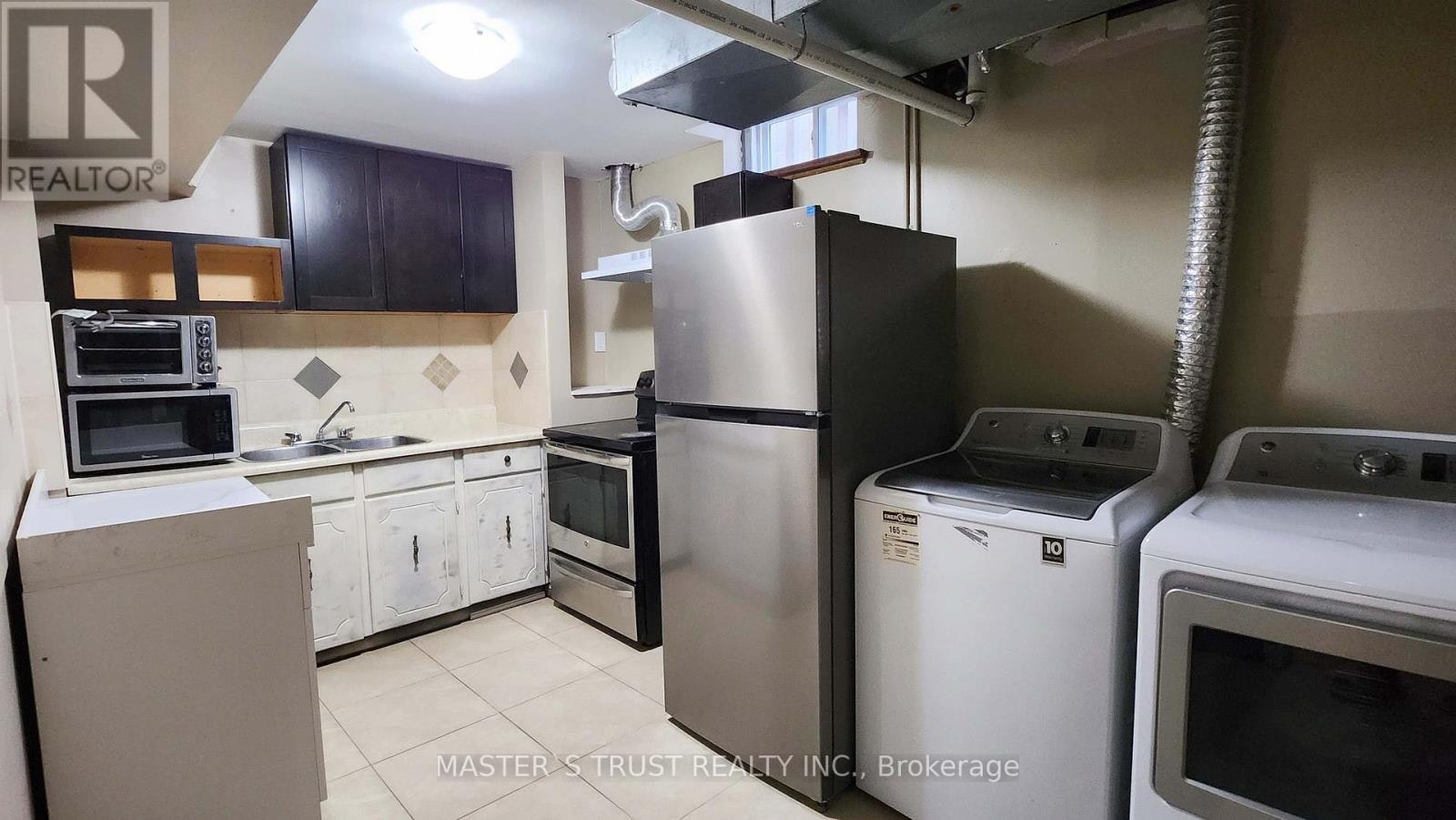 9 Springer Drive, Richmond Hill, ON, L4C 0E9 - 14