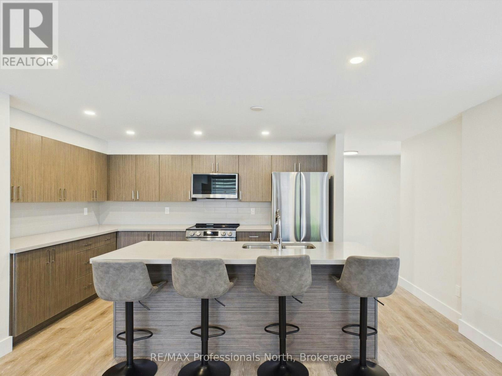 2-101 Tree Tops Lane, Huntsville, ON, P1H 1A9 - 4