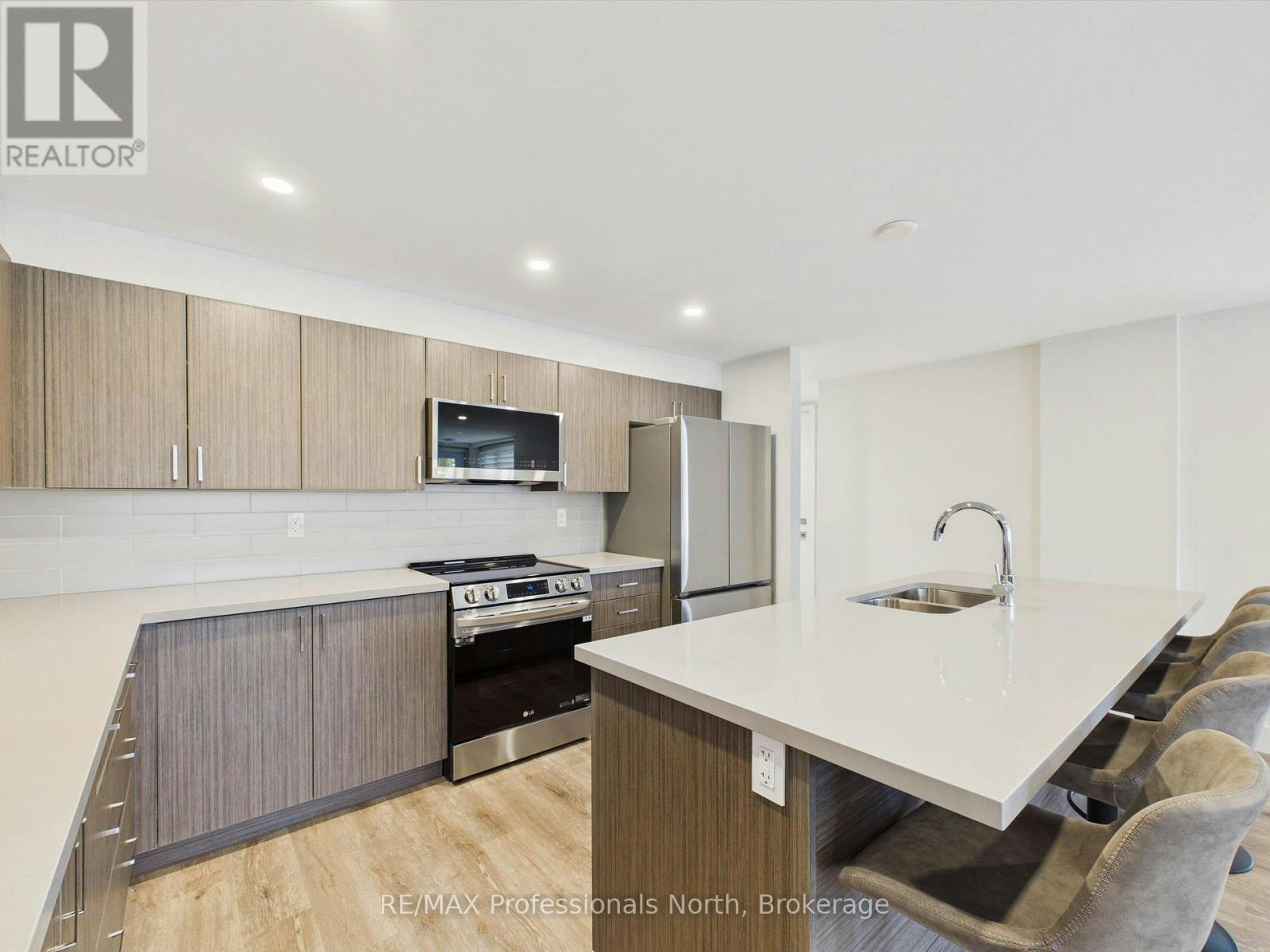 2-101 Tree Tops Lane, Huntsville, ON, P1H 1A9 - 7
