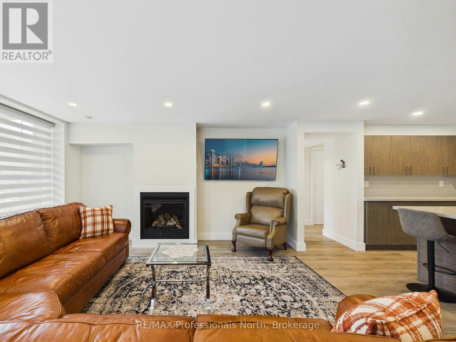 2-101 Tree Tops Lane, Huntsville, ON, P1H 1A9 - 9