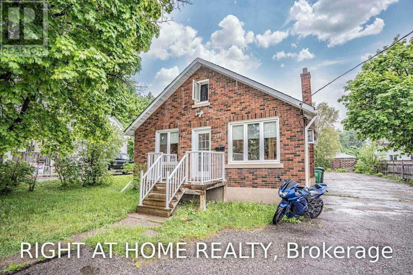 271 Queen Street, Brampton, ON, L6W 2C2