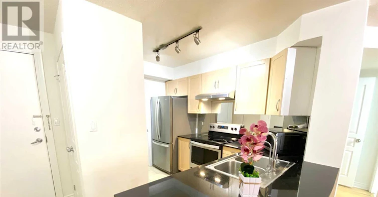 301-801 Bay Street, Toronto, ON, M5S 1Y9 - 5