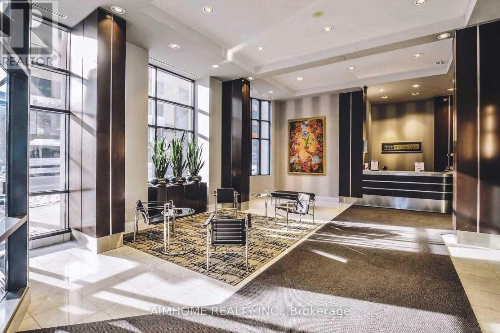 301-801 Bay Street, Toronto, ON, M5S 1Y9 - 2