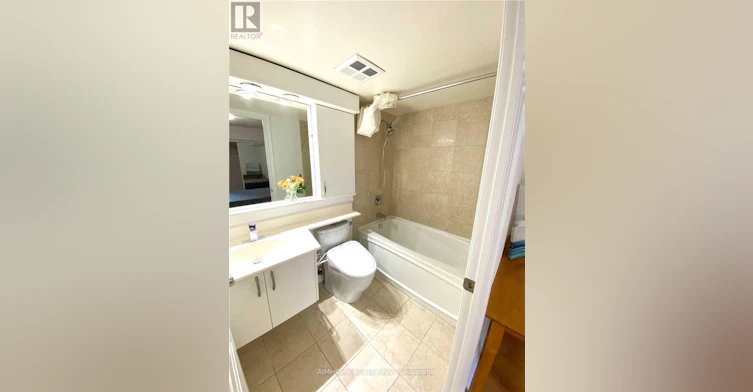301-801 Bay Street, Toronto, ON, M5S 1Y9 - 10