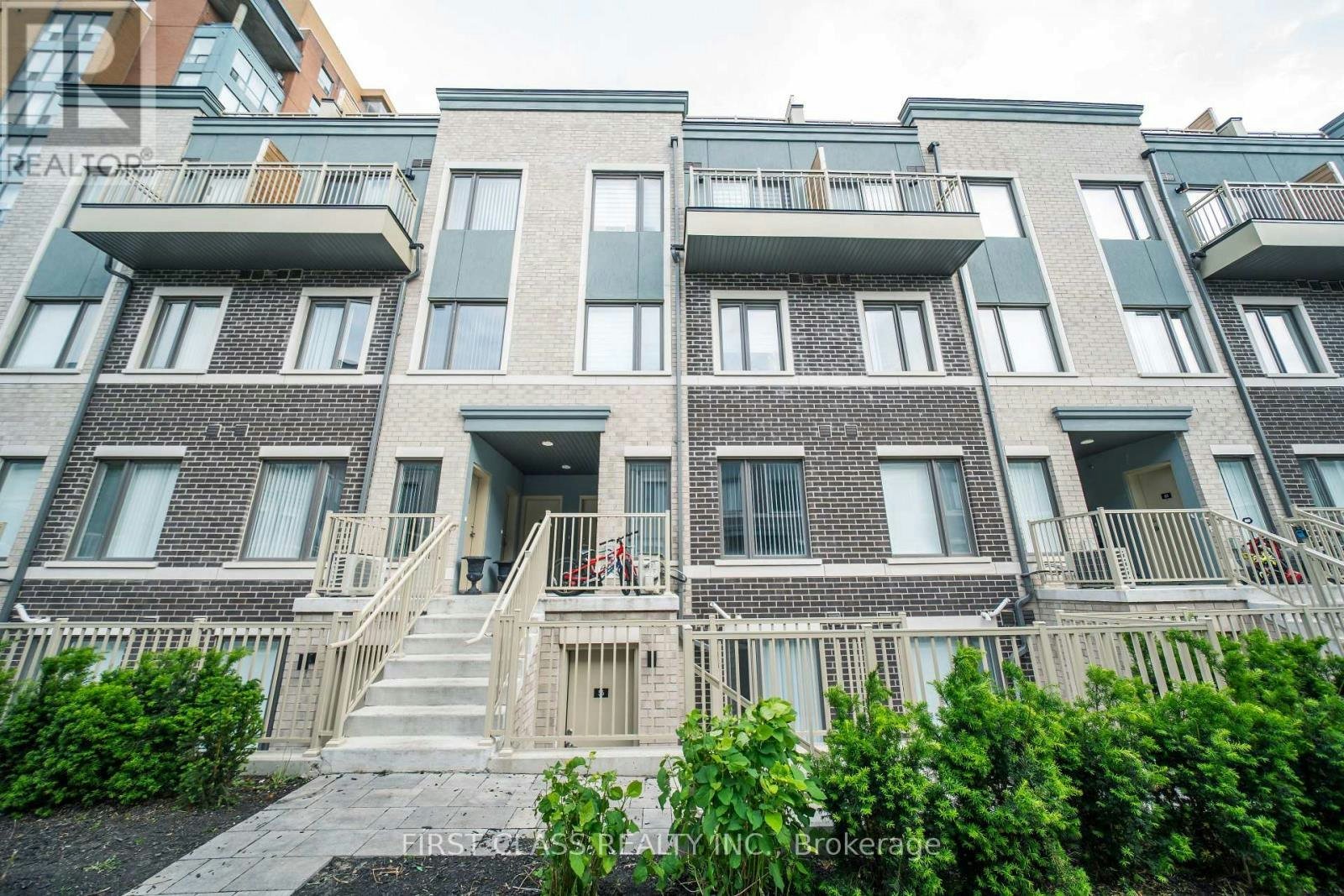 56-5 William Jackson Way, Toronto, ON, M8V 0J6