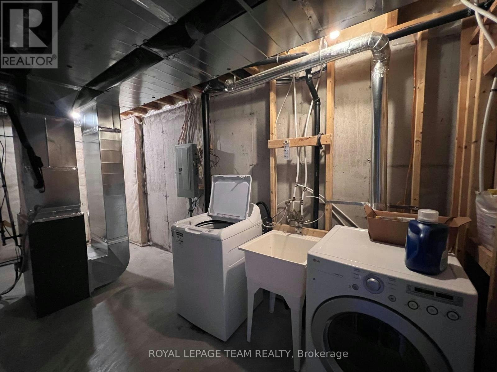 450 Silverstone Way, Ottawa, ON, K2J 5X4 - 12