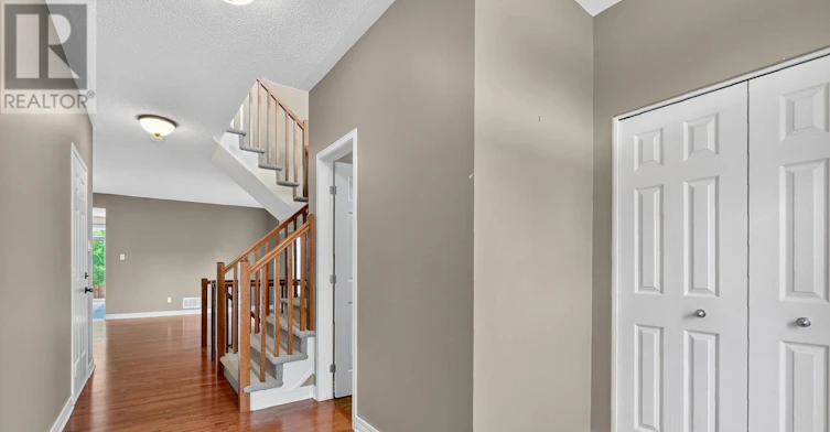 372 Antigonish Avenue, Ottawa, ON, K4A 0T9 - 6