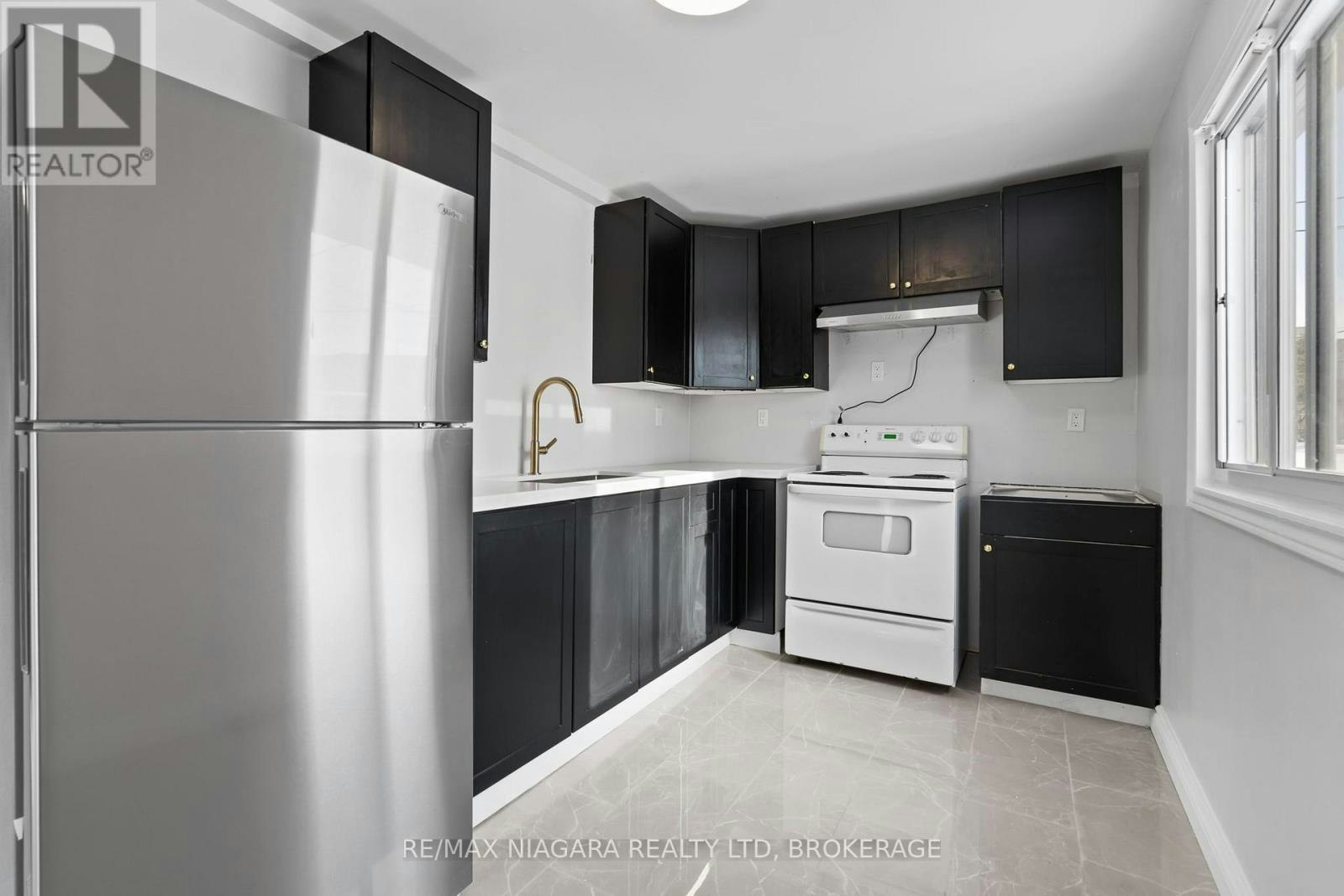 1-115 Kinnear Street, Port Colborne, ON, L3K 1A8 - 4