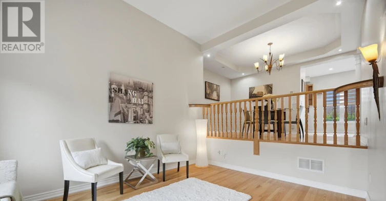 3555 Eglinton Avenue W, Mississauga, ON, L5M 7T3 - 4