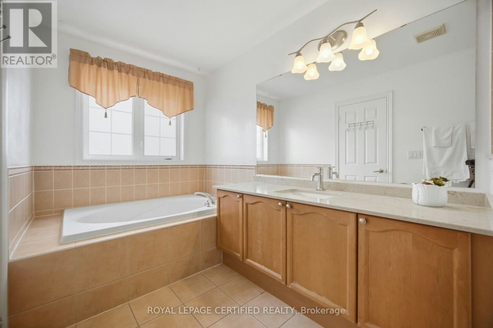 3555 Eglinton Avenue W, Mississauga, ON, L5M 7T3 - 17