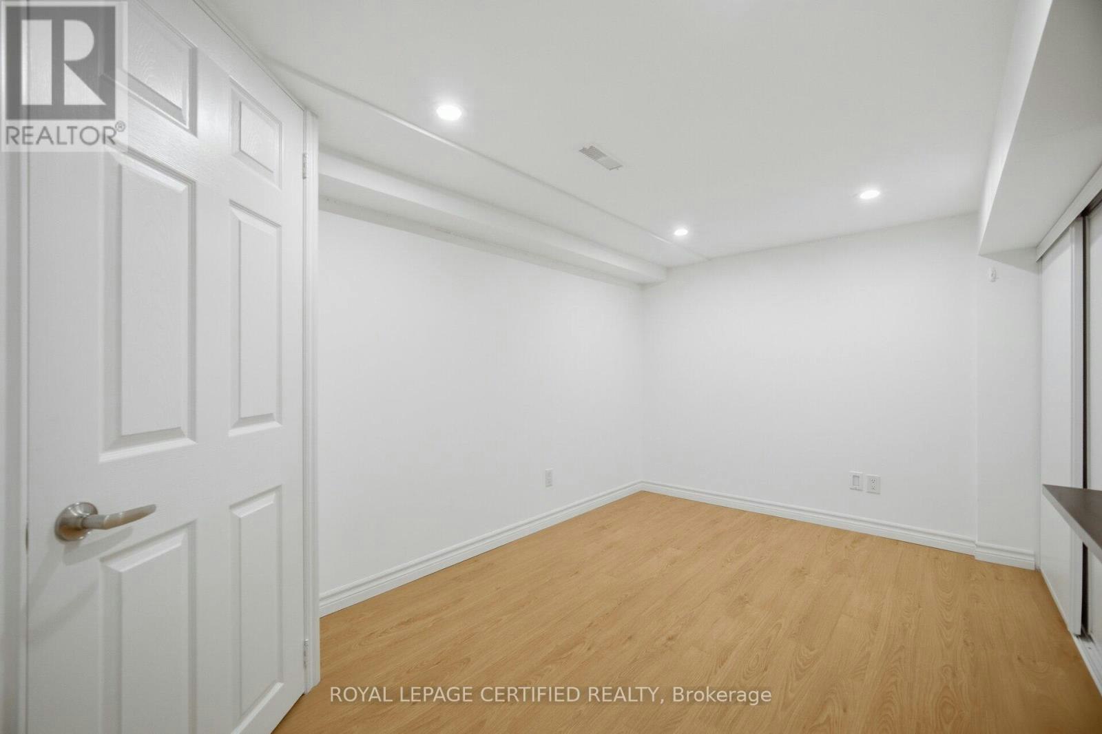 3555 Eglinton Avenue W, Mississauga, ON, L5M 7T3 - 26