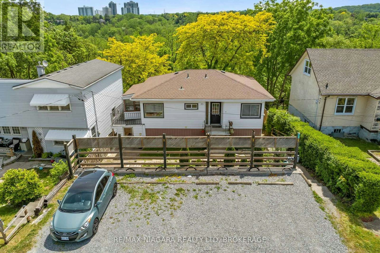 UPPER-73 Hillview Road, St. Catharines, ON, L2S 1S8 - 15