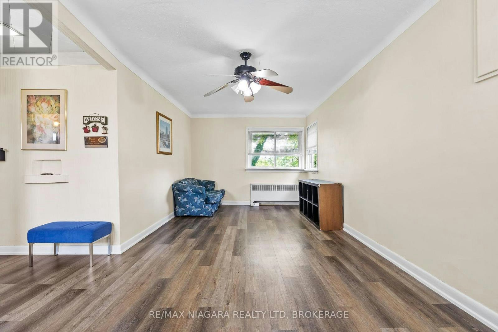 UPPER-73 Hillview Road, St. Catharines, ON, L2S 1S8 - 4