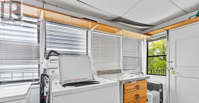 UPPER-73 Hillview Road, St. Catharines, ON, L2S 1S8 - 11