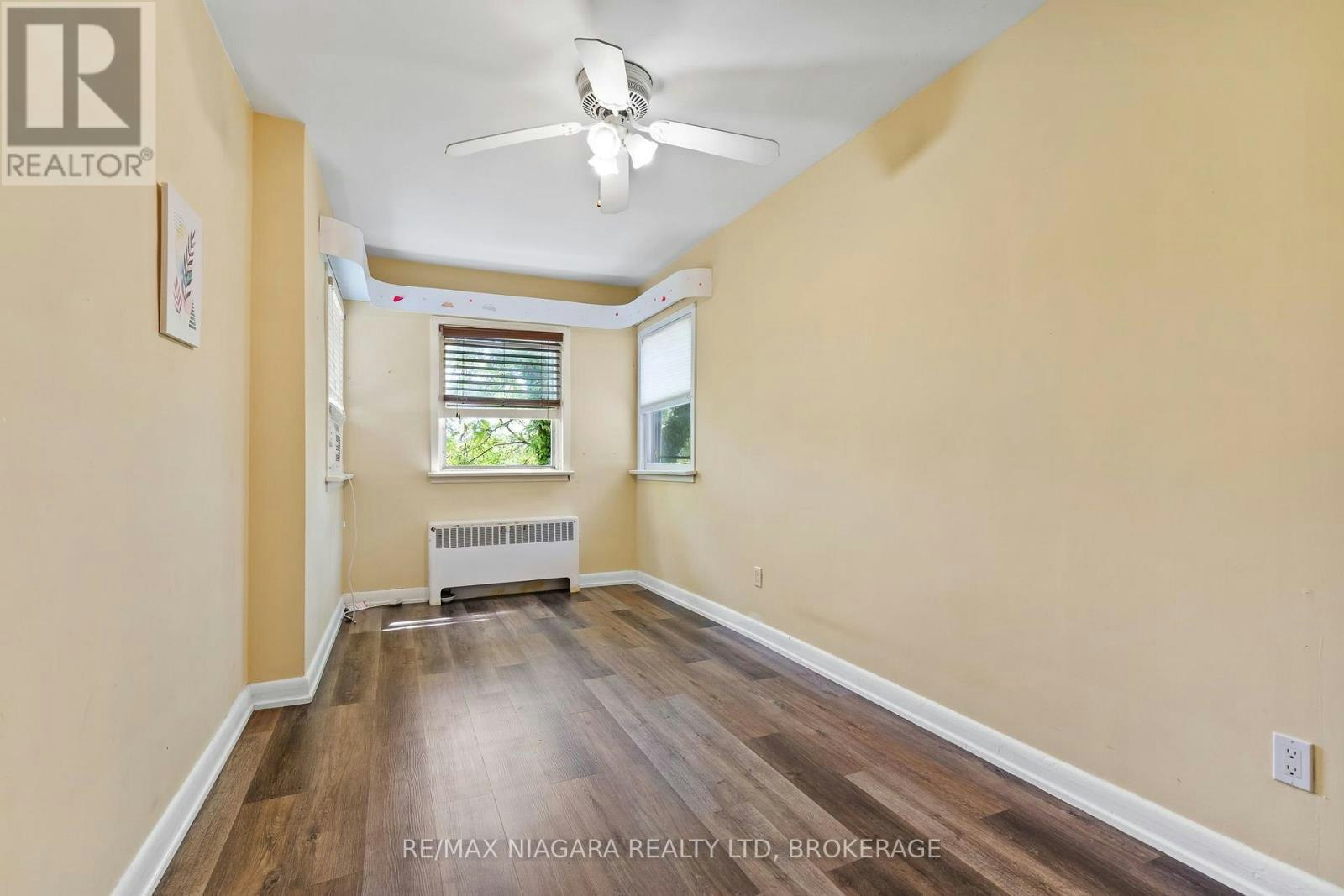 UPPER-73 Hillview Road, St. Catharines, ON, L2S 1S8 - 7