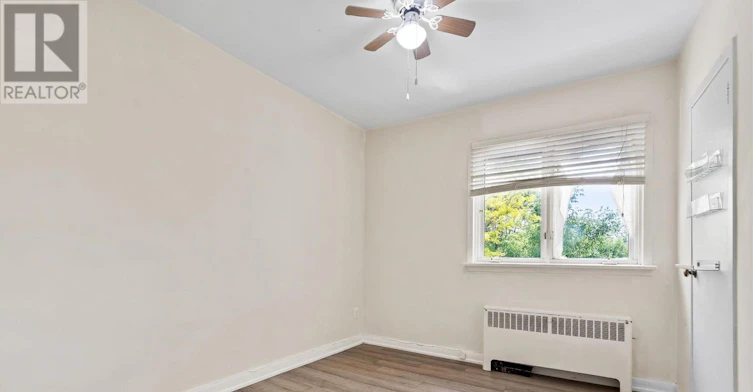 UPPER-73 Hillview Road, St. Catharines, ON, L2S 1S8 - 10