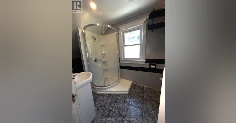 3-6165 Barker Street, Niagara Falls, ON, L2G 1Y5 - 11