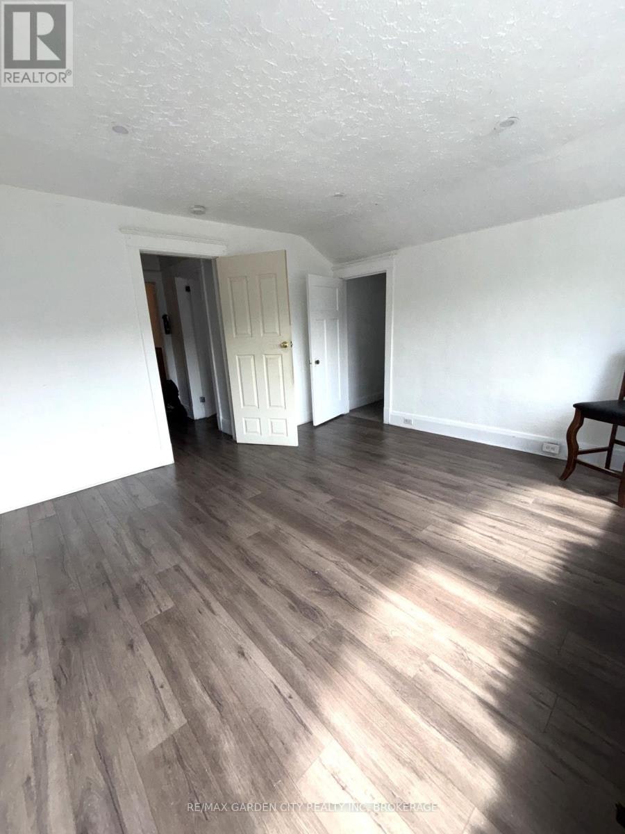 3-6165 Barker Street, Niagara Falls, ON, L2G 1Y5 - 8