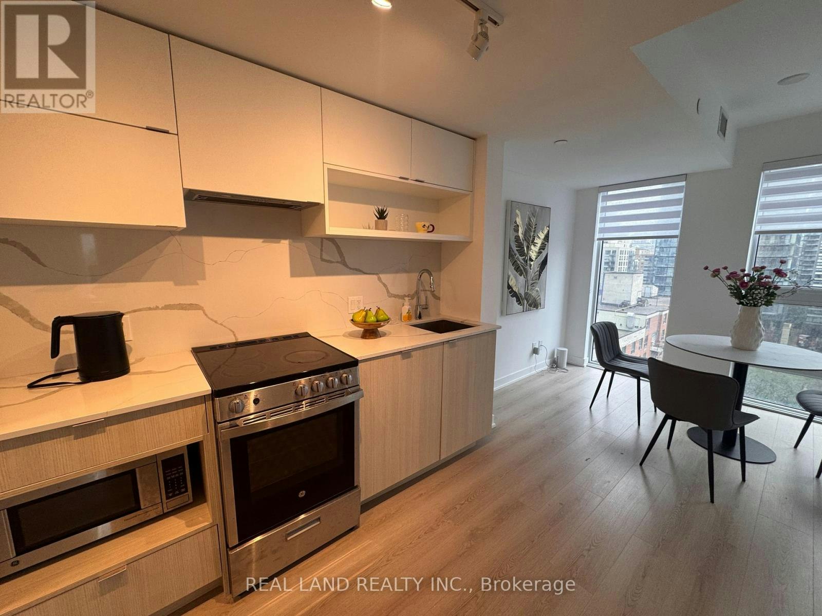 1603-100 Queen Street E, Toronto, ON, M5C 0B5 - 2