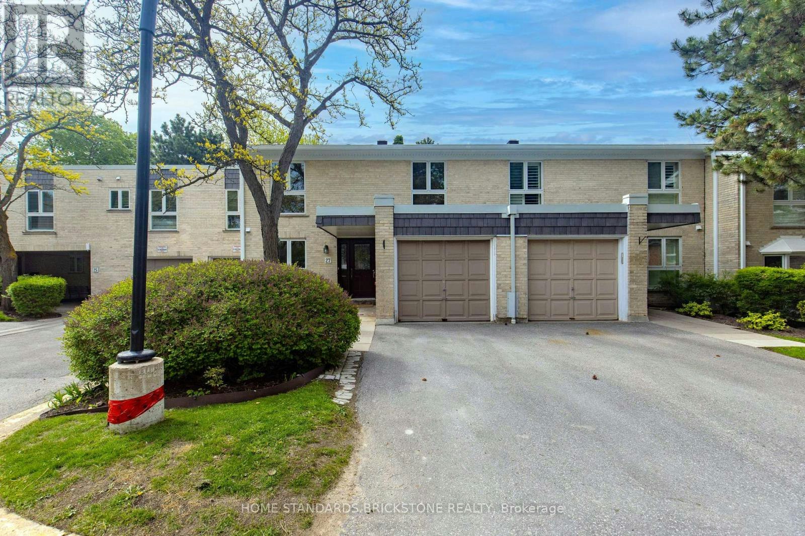 50-27 Proudbank Millway, Toronto, ON, M2L 1P3