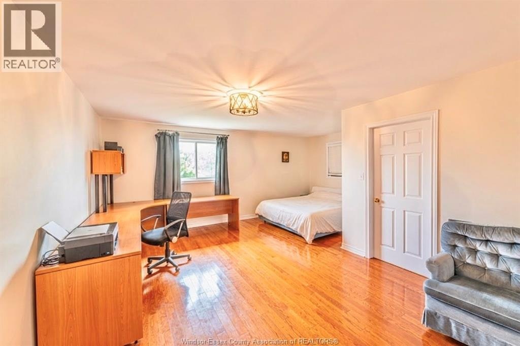 1328 Imperial Crescent, Windsor, ON, N9G 2T5 - 11