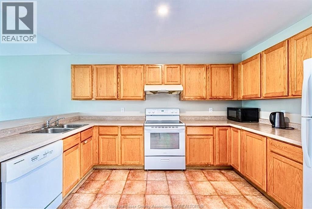 1328 Imperial Crescent, Windsor, ON, N9G 2T5 - 10