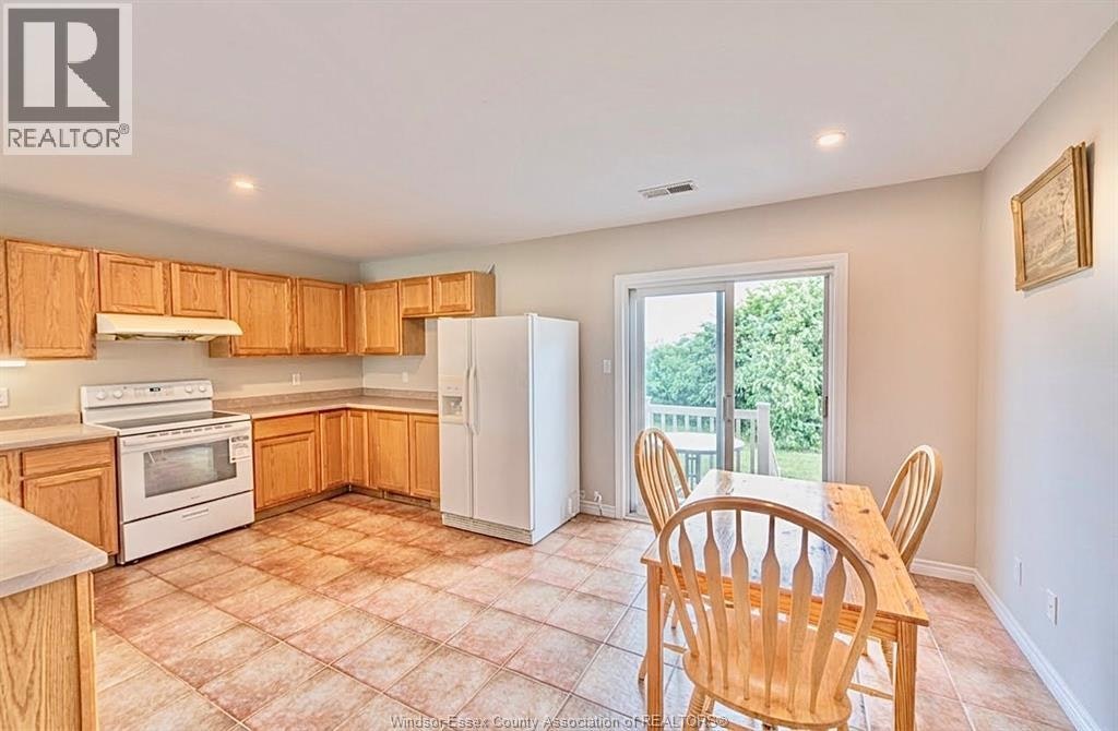 1328 Imperial Crescent, Windsor, ON, N9G 2T5 - 8