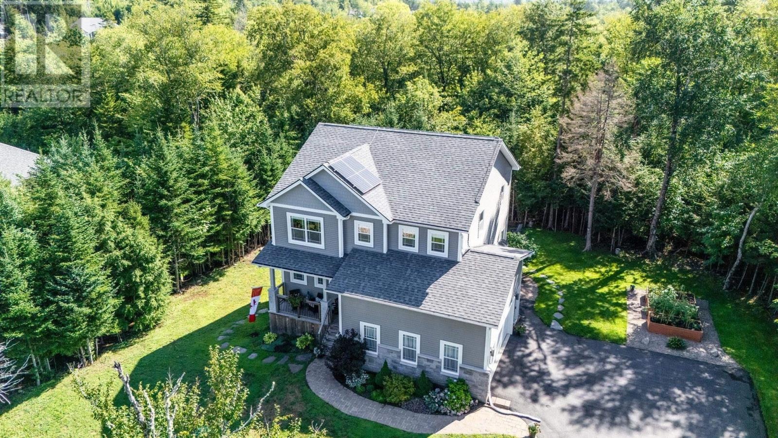437 Heddas Way, Fall River, NS, B2T 0M3