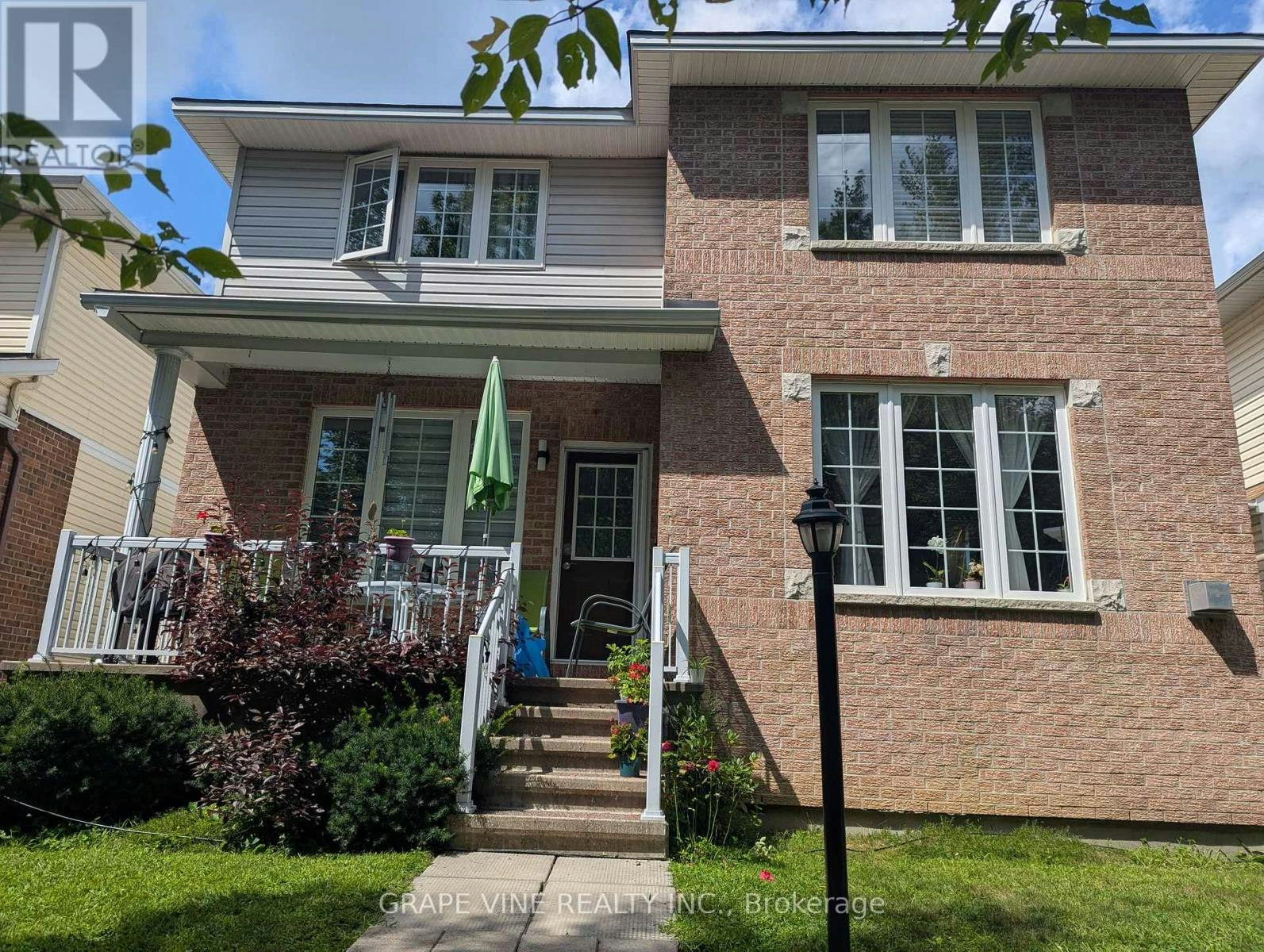 319 Parkin Circle, Ottawa, ON, K1T 4G6