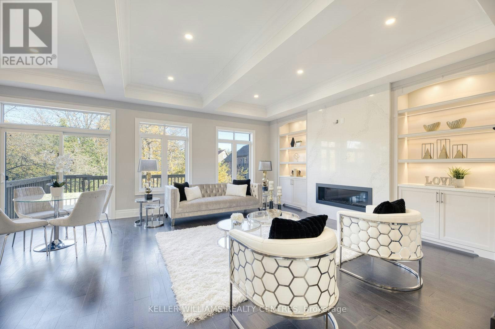 7 Becky Cheung Court, Toronto, ON, M2M 2E7 - 2