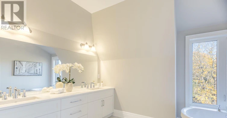 7 Becky Cheung Court, Toronto, ON, M2M 2E7 - 18
