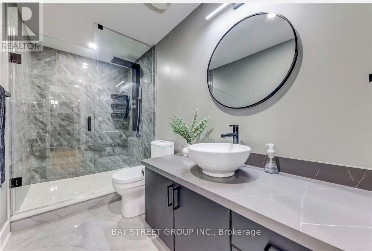 1258 Atkins Dr Drive, Newmarket, ON, L3X 0E1 - 2
