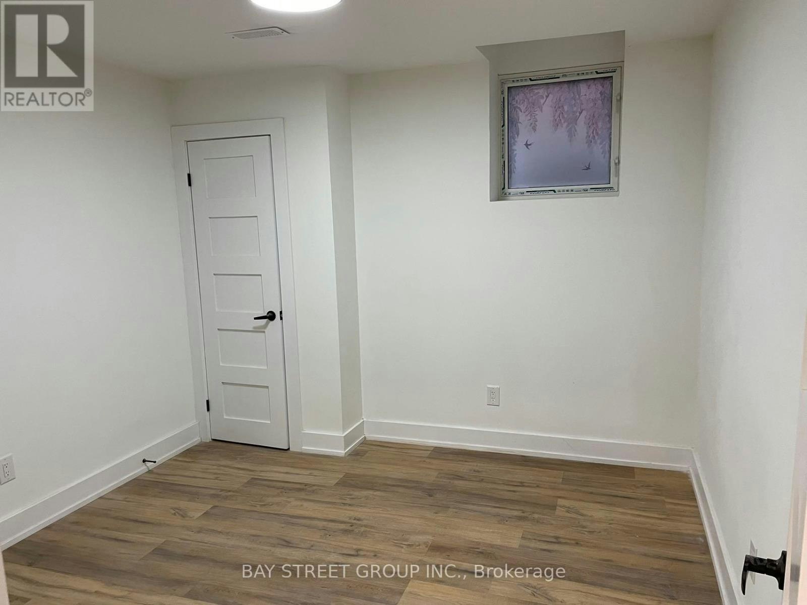 1258 Atkins Dr Drive, Newmarket, ON, L3X 0E1 - 9