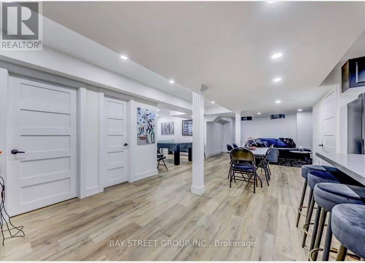 1258 Atkins Dr Drive, Newmarket, ON, L3X 0E1 - 6