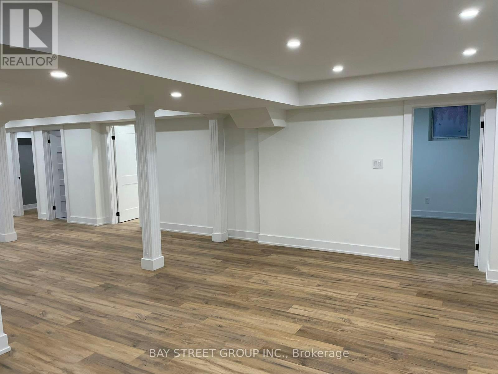 1258 Atkins Dr Drive, Newmarket, ON, L3X 0E1 - 8