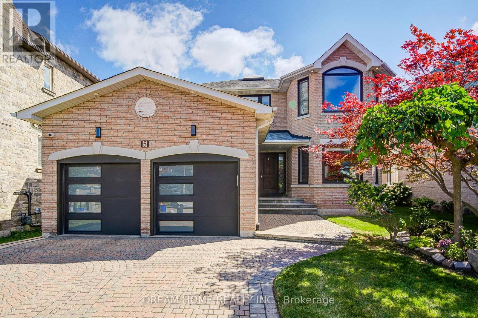5 Silk Court, Richmond Hill, ON, L4B 4A4