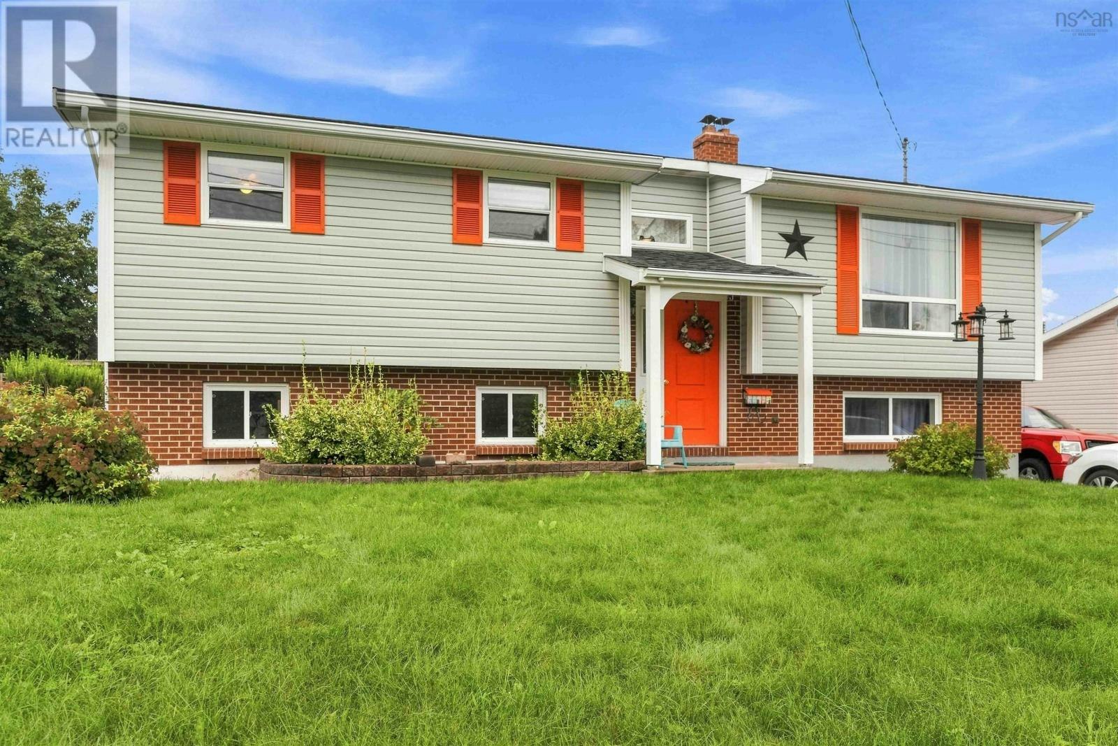 82 Campbell Road, Kentville, NS, B4N 1Y3