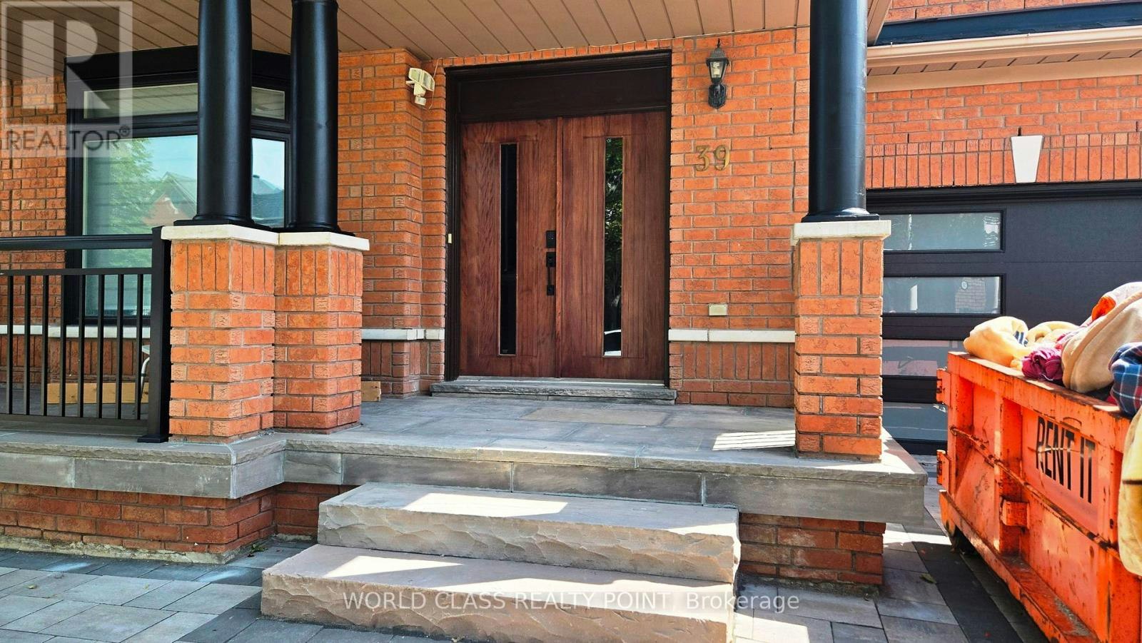 39 Tremblay Avenue, Vaughan, ON, L4H 2W8 3