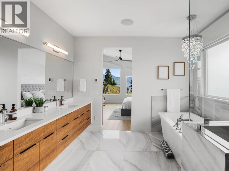 3276 Vineyard View Drive, West Kelowna, BC, V4T 3M3 - 14