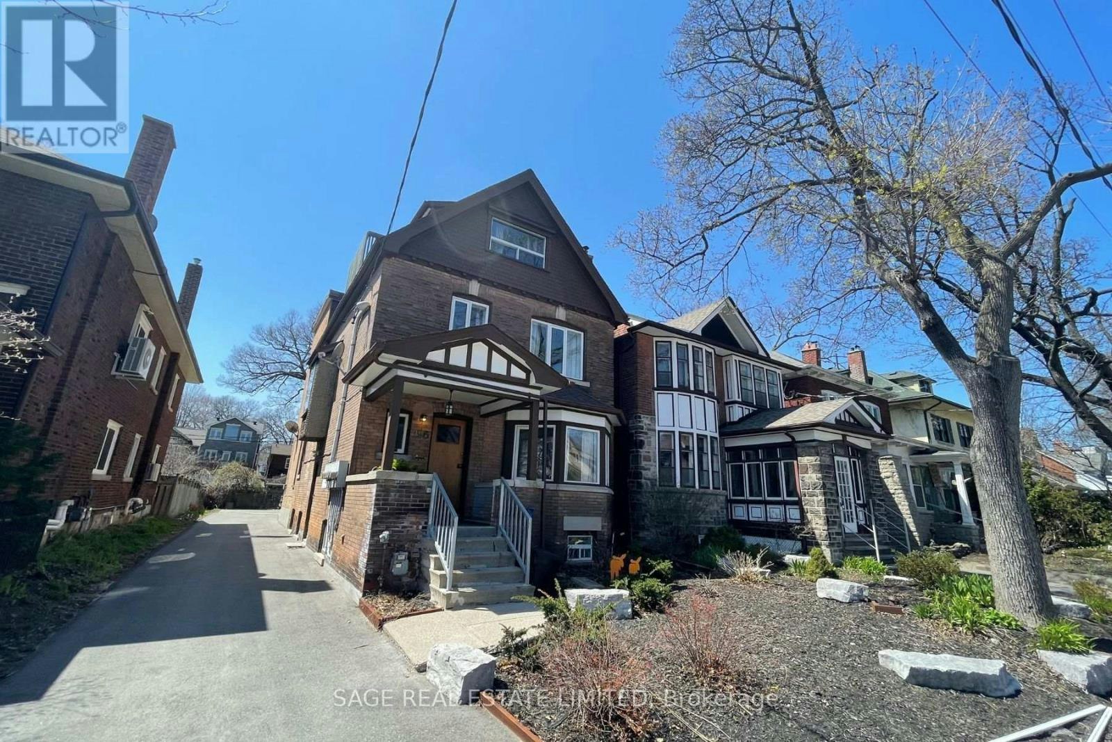 1-296 Runnymede Road, Toronto, ON, M6S 2Y6 - 2