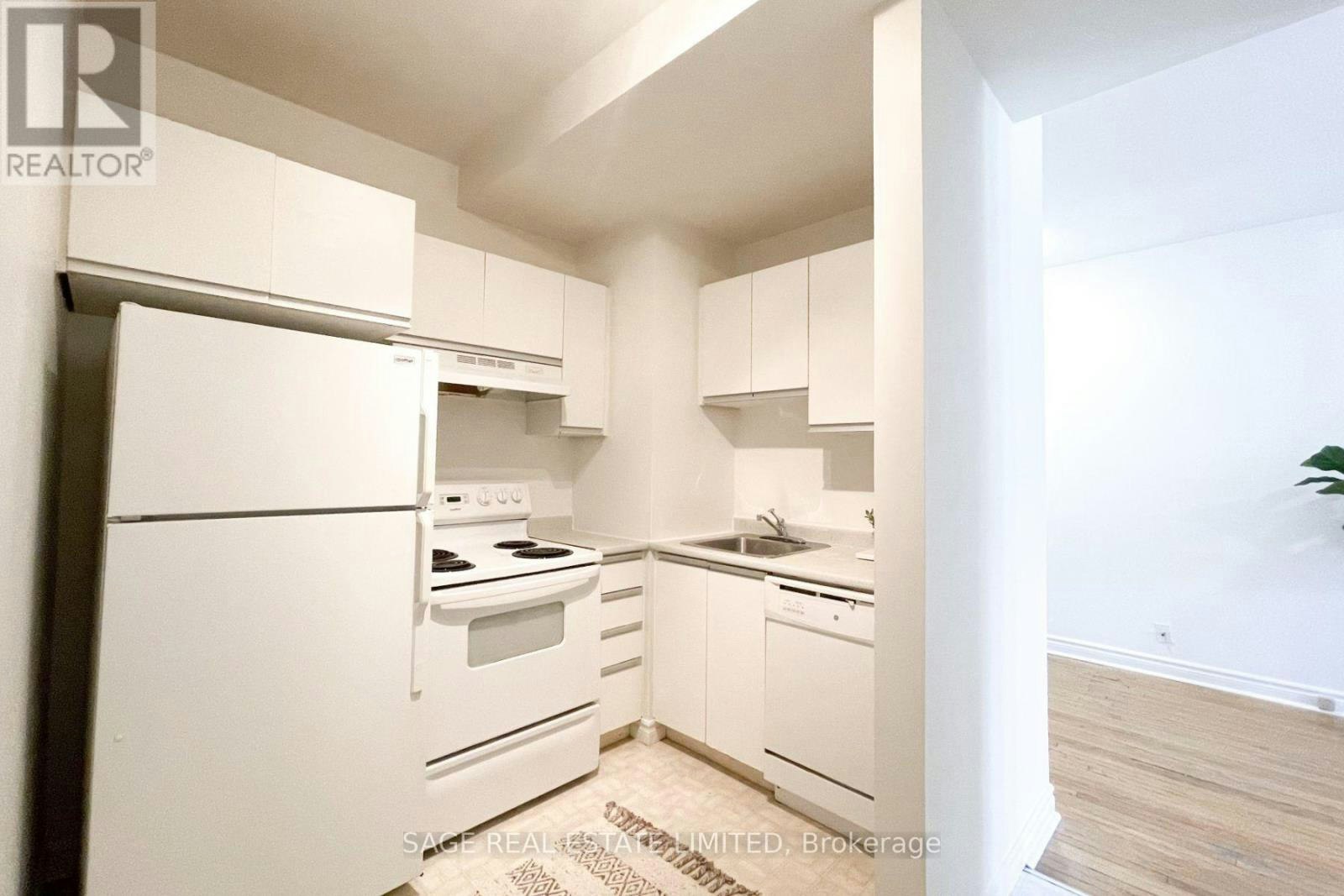 1-296 Runnymede Road, Toronto, ON, M6S 2Y6 - 14