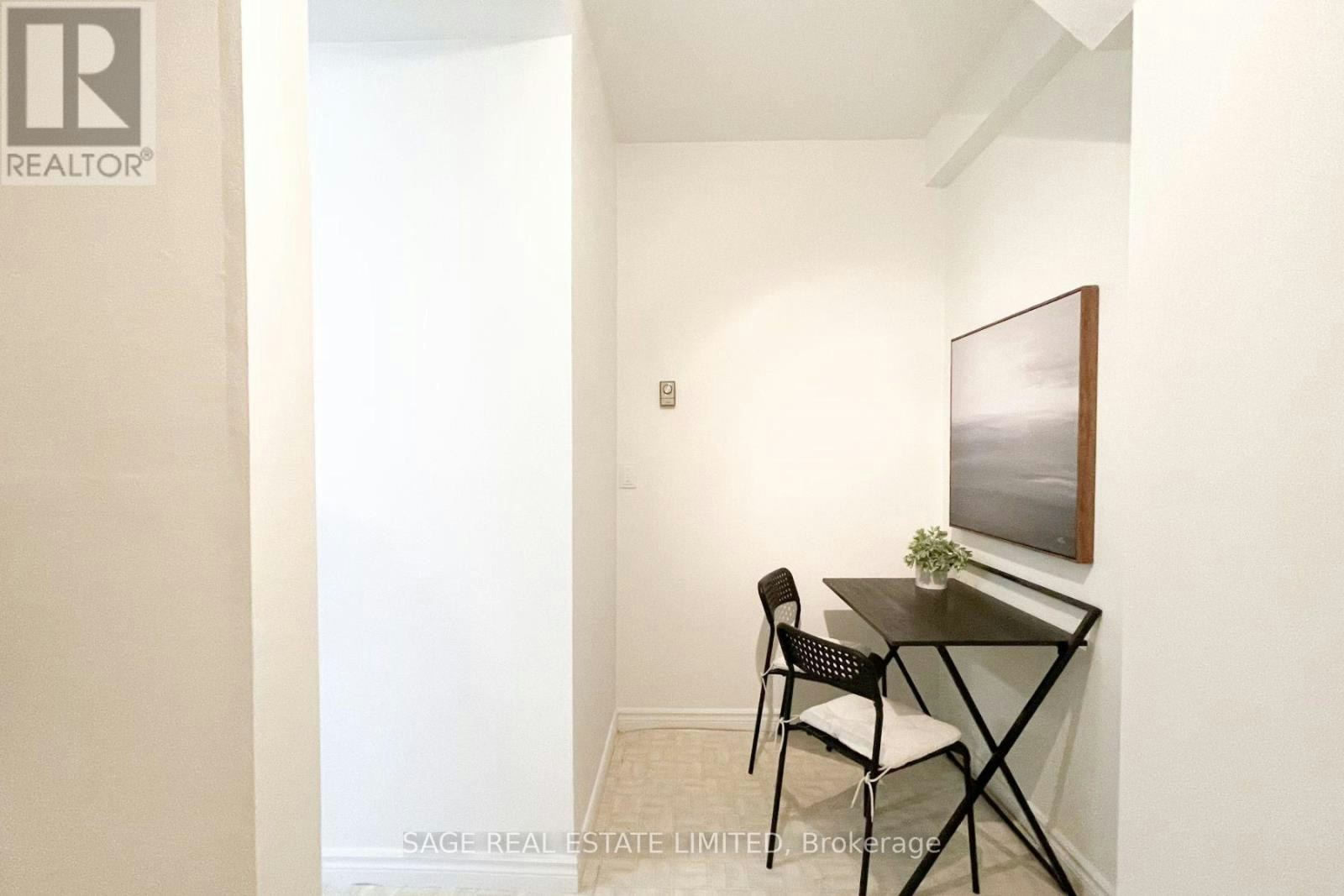 1-296 Runnymede Road, Toronto, ON, M6S 2Y6 - 15