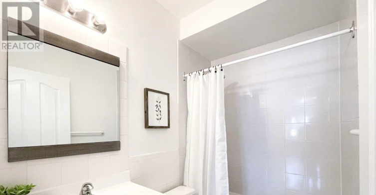 1-296 Runnymede Road, Toronto, ON, M6S 2Y6 - 16