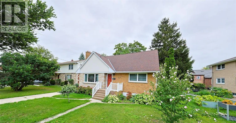 Lower-237 Essex Street, Sarnia, ON, N7T 4S3 - 15