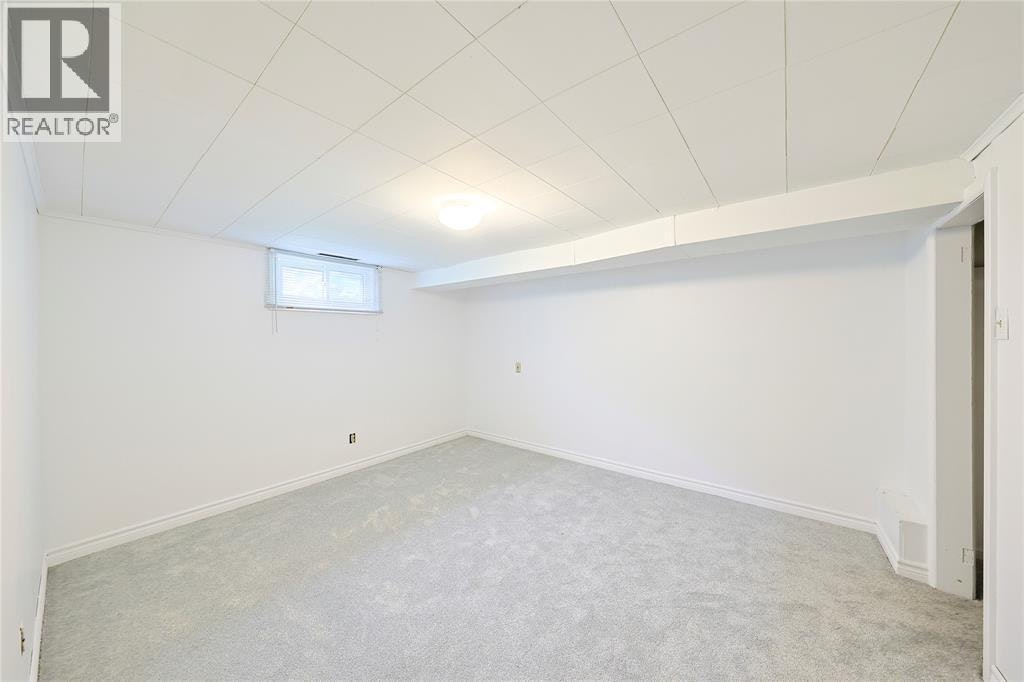 Lower-237 Essex Street, Sarnia, ON, N7T 4S3 - 10