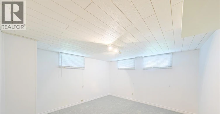 Lower-237 Essex Street, Sarnia, ON, N7T 4S3 - 7