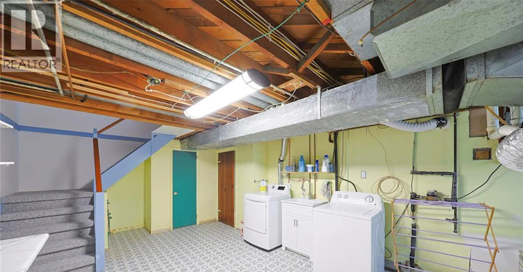 Lower-237 Essex Street, Sarnia, ON, N7T 4S3 - 12