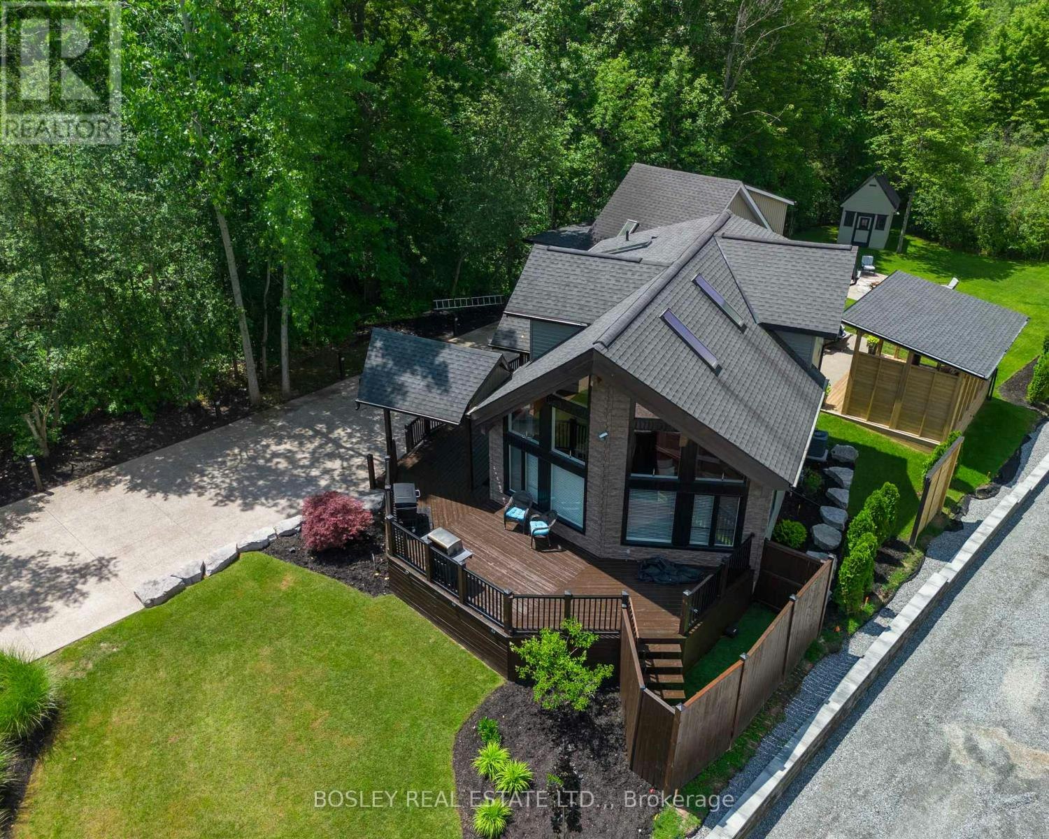 4949 Lyon's Parkway, Niagara Falls, ON, L2E 6S6
